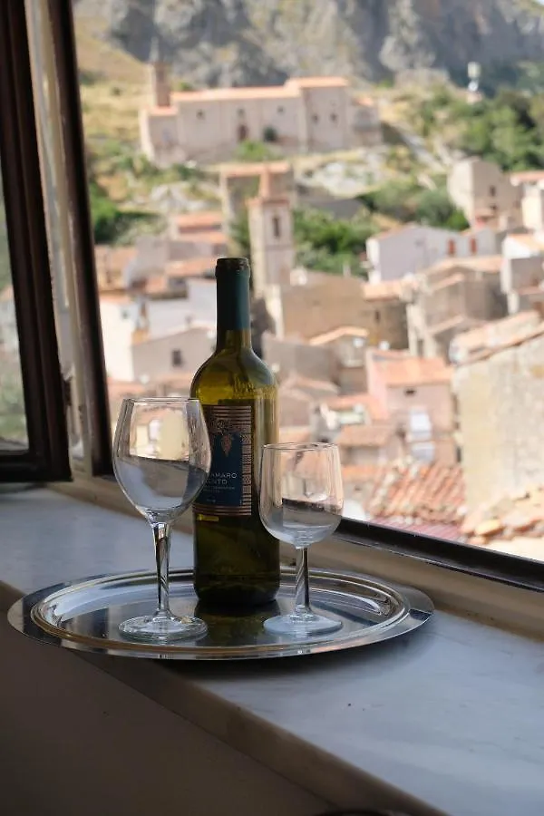 Hotel Marianna à Isnello Maison d'hôtes